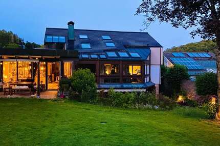 Haus Steinheim - 10 Zimmer, 448 m&sup2;, 695.000&euro; | Angebot:26220985