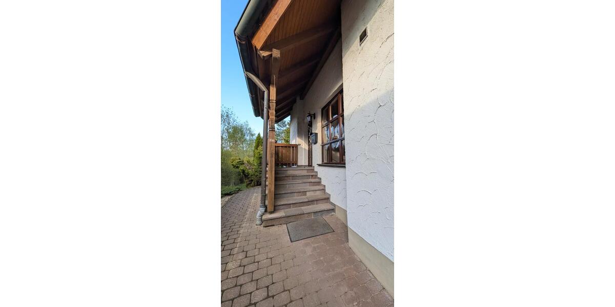 Einfamilienhaus Pretzfeld - 4 Zimmer, 160 m&sup2;, 1.790&euro; | Angebot:26440587