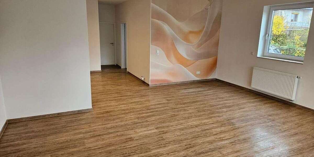 Etagenwohnung Eisenberg-Steinborn Steinborn - 3 Zimmer, 84 m&sup2;, 1.100&euro; | Angebot:26363761