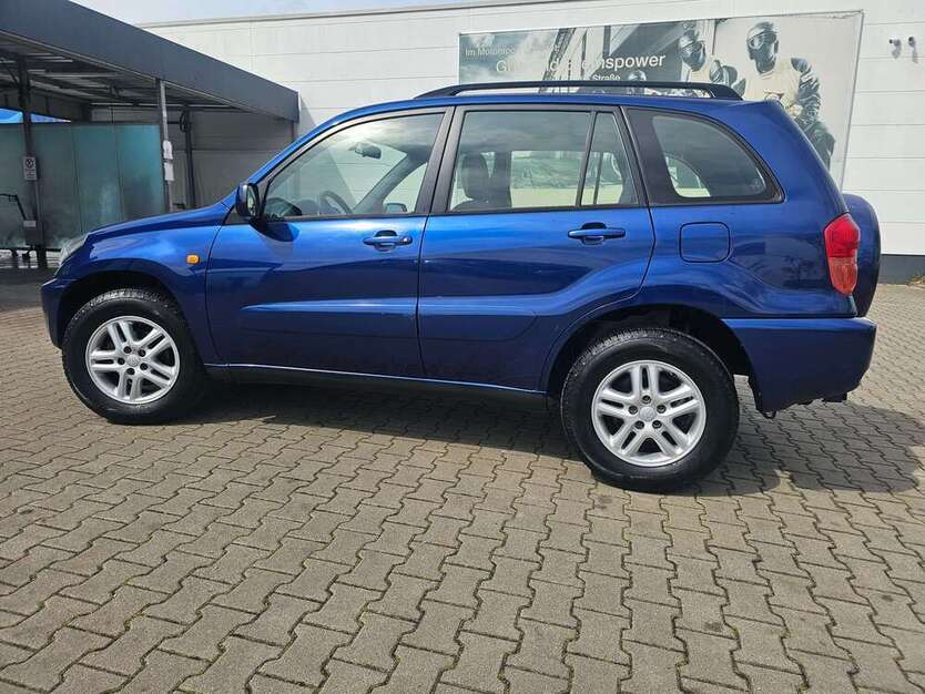RAV 4