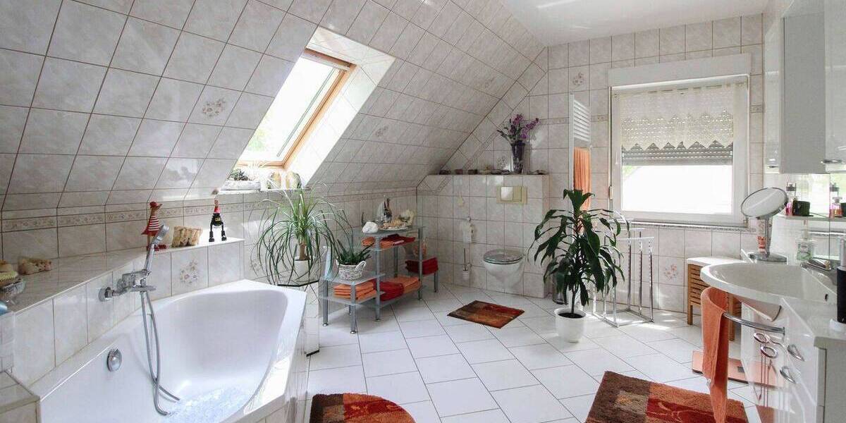 Doppelhaushälfte Gommern Leitzkau - 5 Zimmer, 175 m&sup2;, 260.000&euro; | Angebot:26805883
