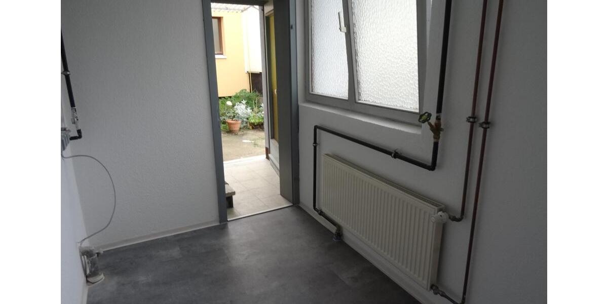 Etagenwohnung Lampertheim - 3.5 Zimmer, 100 m&sup2;, 900&euro; | Angebot:25868213