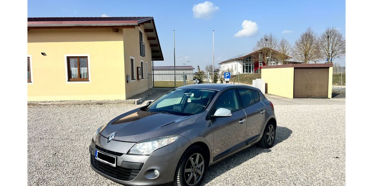 Renault Megane 99.000 km 4.999 &euro; Neufahrn 85375