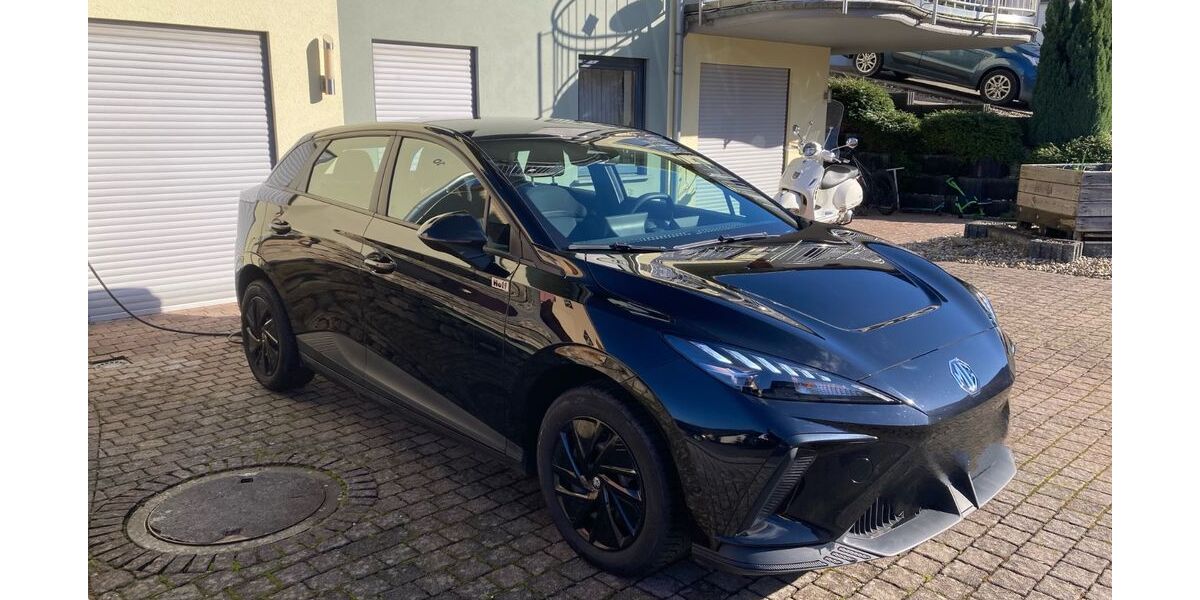 MG 4 71.900 km 16.900 &euro; Zeltingen-Rachtig 54492