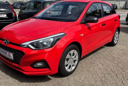 Hyundai i20 55.871 km 9.790 &euro; Lübeck 23556