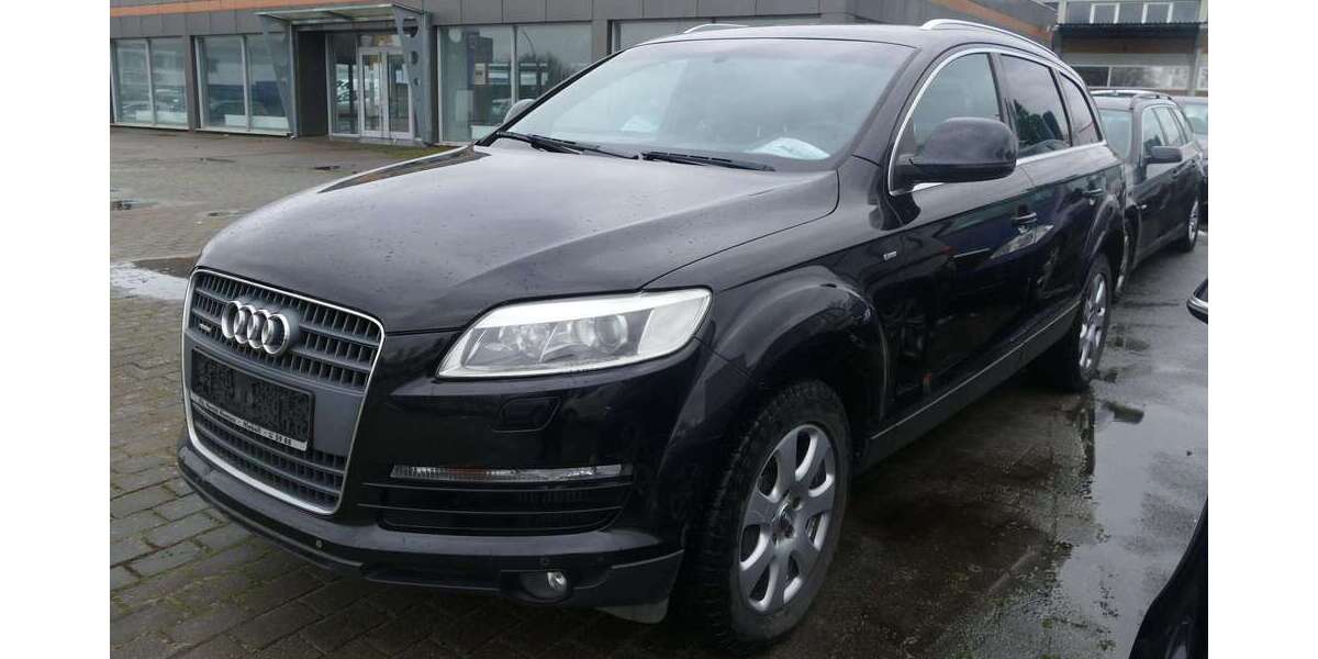 Audi Q7 370.464 km 3.990 &euro; Flensburg 24941