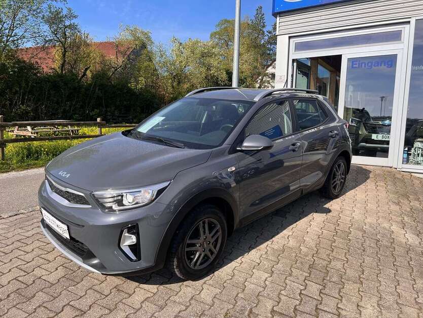 Kia Stonic 28.657 km 15.800 € Brunn 93164