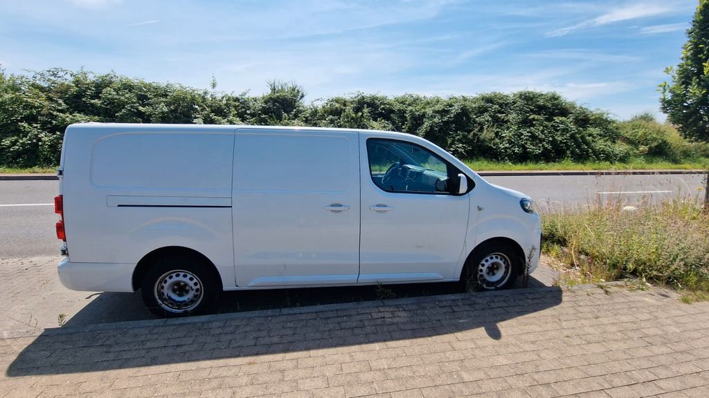 Peugeot Expert 144.900 km 11.500 &euro; Haan 42781