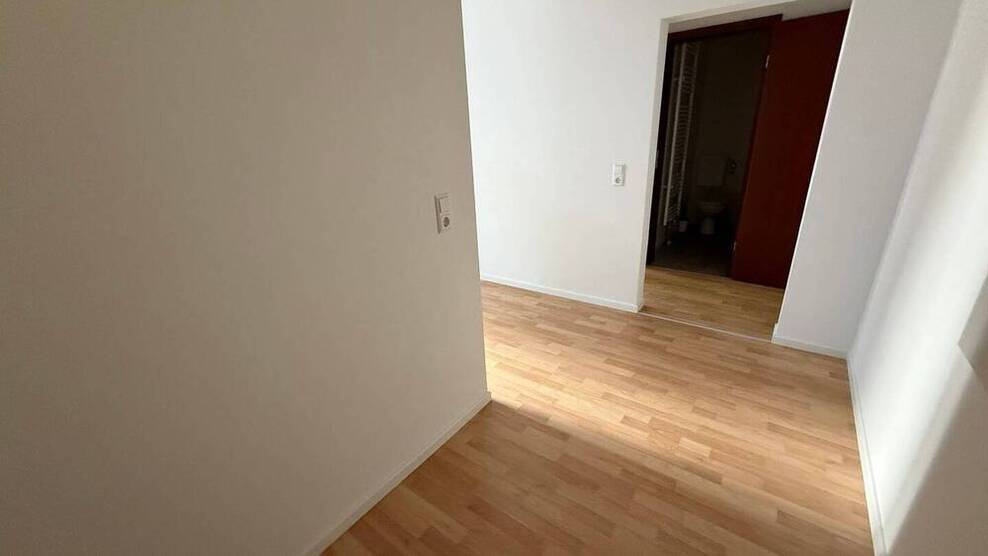 Großes WohnZimmer - offene Küche u.v.m.