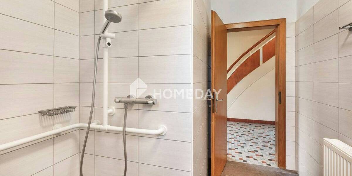 Einfamilienhaus Kirchlengern Südlengern - 7 Zimmer, 155 m&sup2;, 450.000&euro; | Angebot:26080411