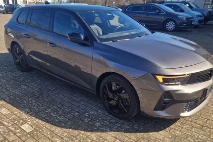 Opel Astra 13.789 km 26.490 € Schwerin 19055