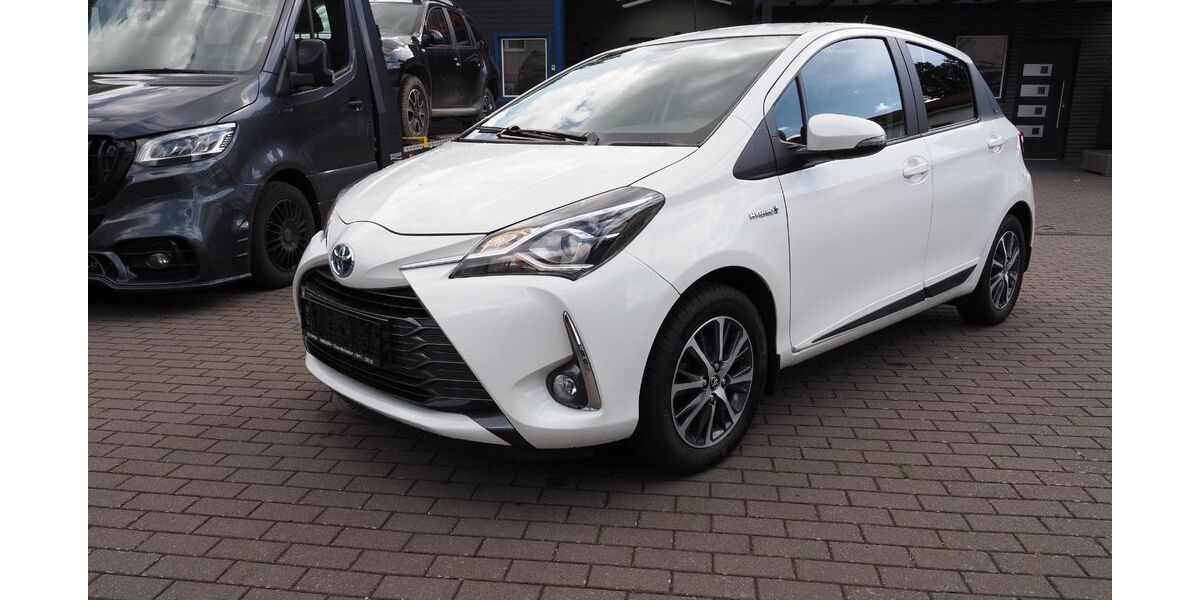 Toyota Yaris 27.000 km 11.090 &euro; Idar-Oberstein 55743