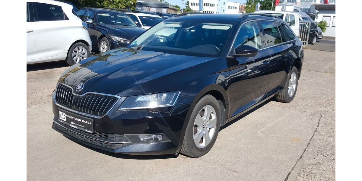 Skoda Superb 216.000 km 10.950 &euro; Maintal 63477