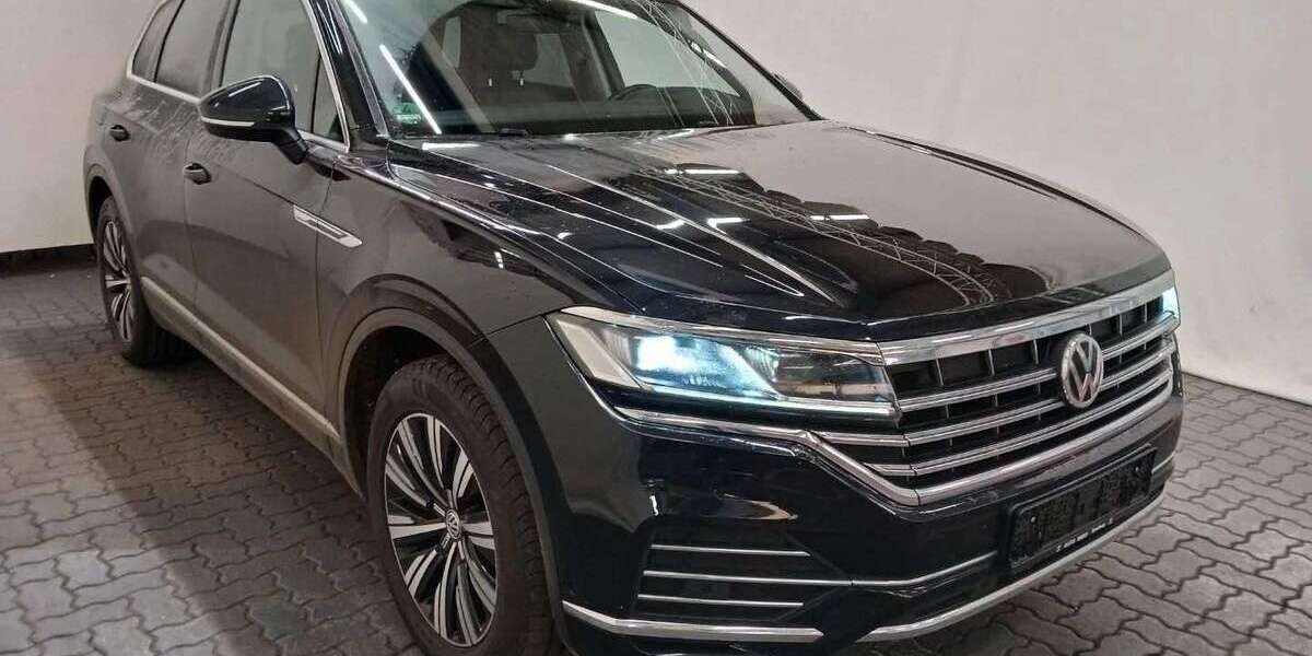 VW Touareg 159.000 km 35.990 € München 81243