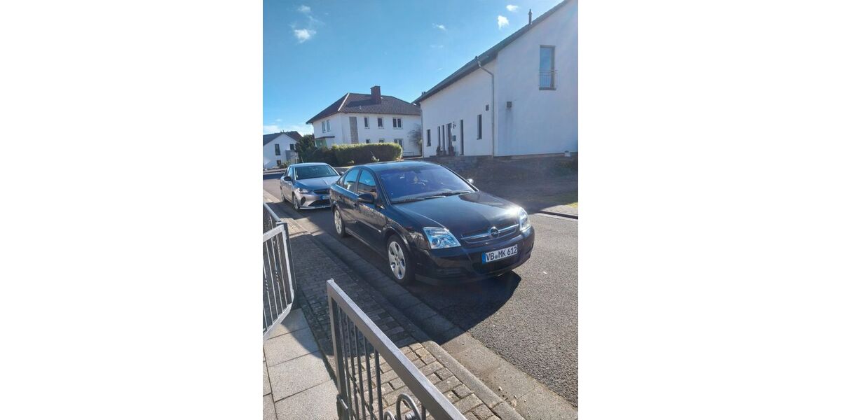 Opel Vectra 176.000 km 2.100 &euro; Ulrichstein 35327