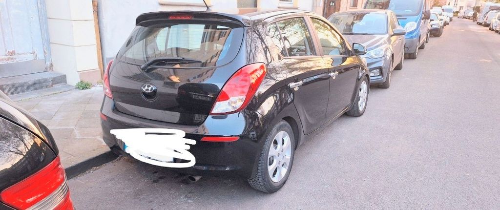 Hyundai i20 110.000 km 4.600 &euro; Dortmund 44369