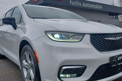 Chrysler Pacifica 7.643 km 48.990 &euro; Augsburg 86165
