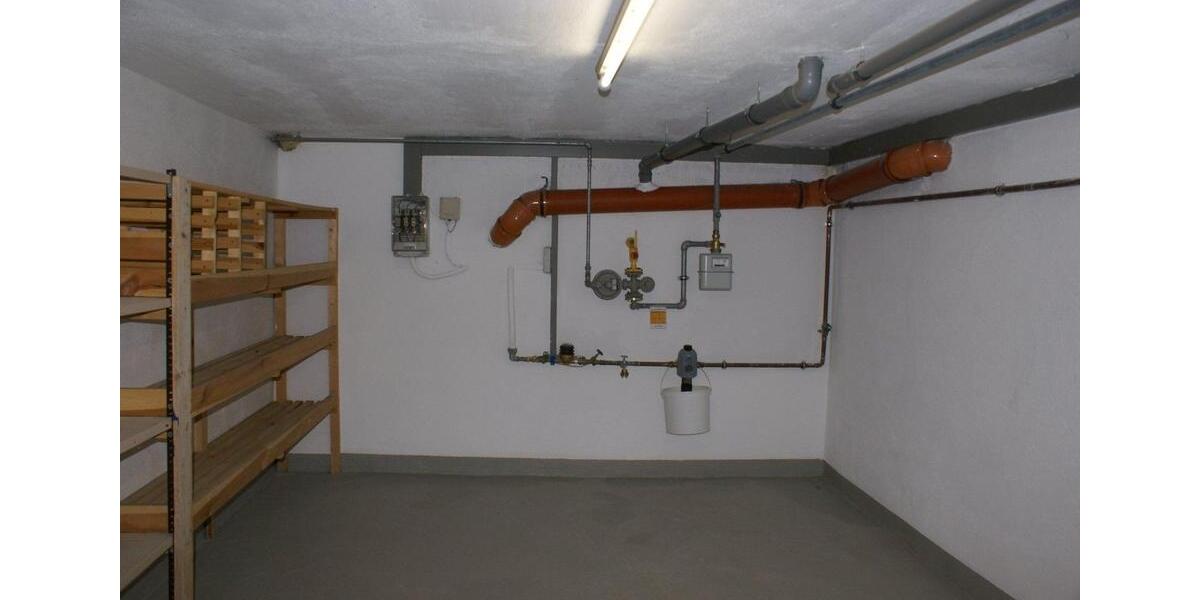 Reihenhaus Mellrichstadt - 4.5 Zimmer, 238 m&sup2;, 275.000&euro; | Angebot:25887667