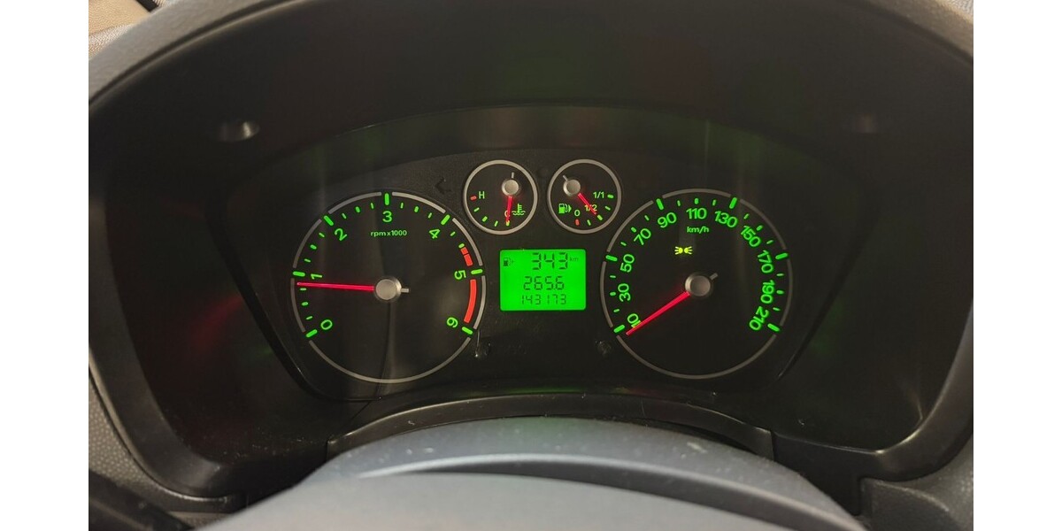 Ford Transit Tourneo Connect 143.000 km 4.900 € Oberhausen 46045