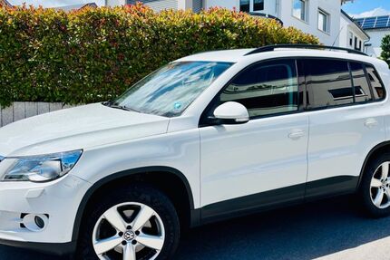 VW Tiguan 112.000 km 7.500 &euro; Engen 78234