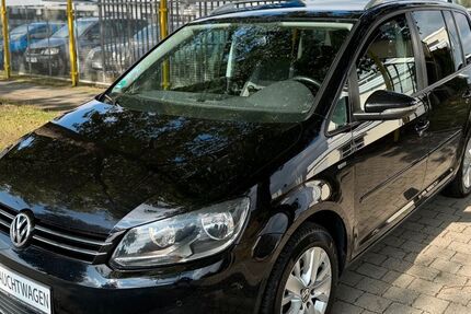 VW Touran 192.000 km 7.249 € Osnabrück 49084