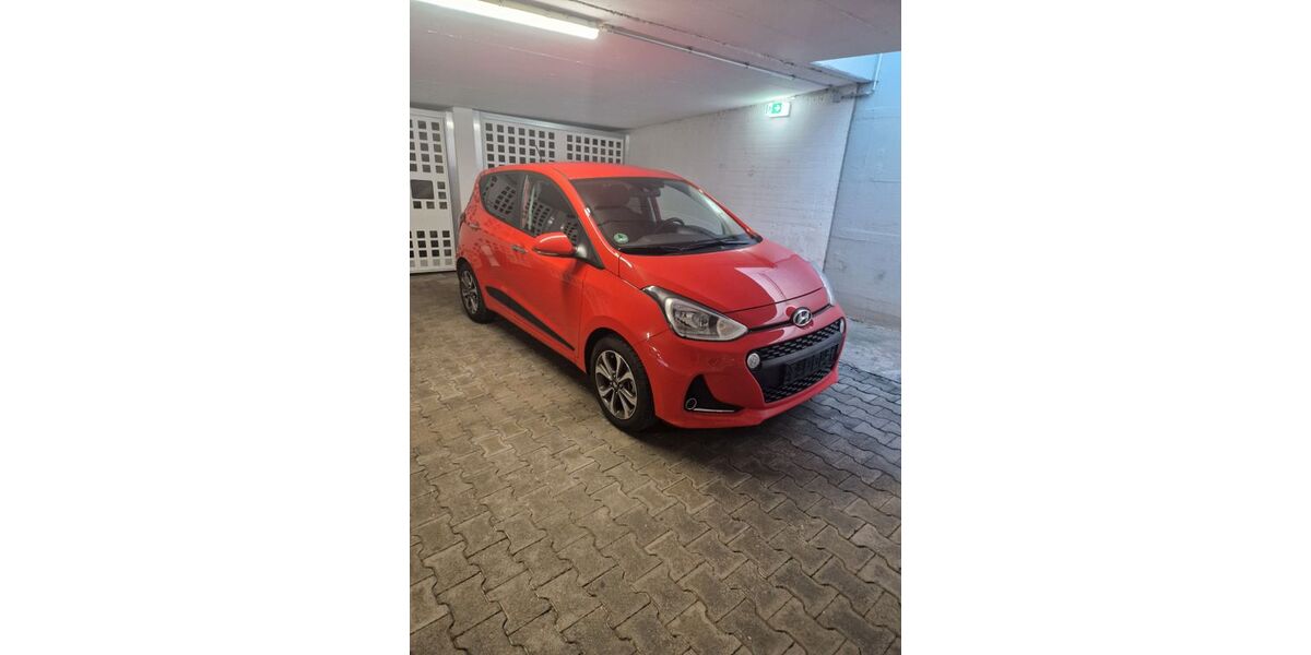 Hyundai i10 20.231 km 12.600 &euro; Böblingen 71032