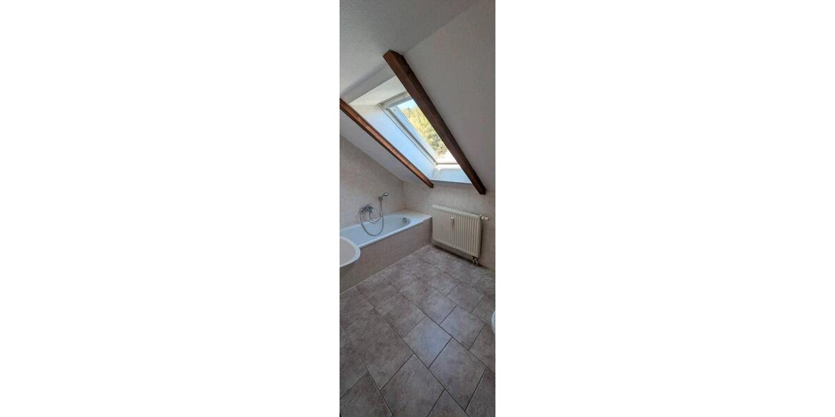 Dachgeschoßwohnung Olbernhau - 2 Zimmer, 38 m&sup2;, 226&euro; | Angebot:26385255