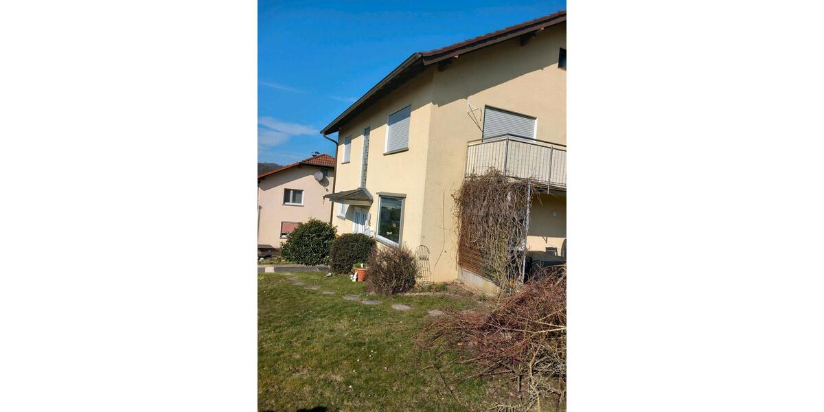 Etagenwohnung Gedern - 4 Zimmer, 90 m&sup2;, 650&euro; | Angebot:25493120