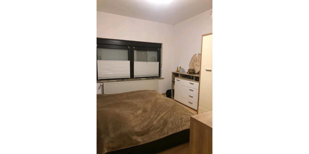 3-Zimmer-Wohnung im EG mit Einbauküche, Carport und Gartennutzung 3 zimmer