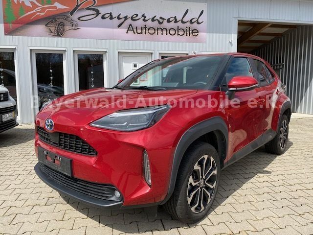 Toyota Yaris Cross 25.800 km 20.995 &euro; Perlesreut 94157