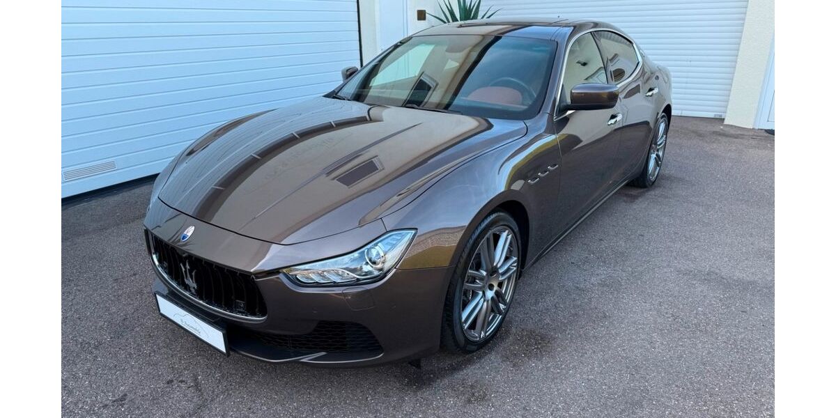 Maserati Ghibli 43.000 km 37.900 &euro; Waldenburg/Sailach 74638