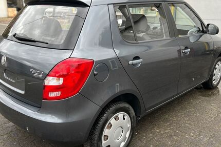 Skoda Fabia 89.650 km 2.899 &euro; Siegen 57080
