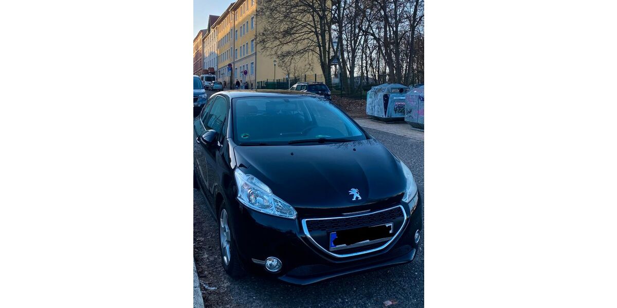 Peugeot 208 120.000 km 5.550 &euro; Eberswalde 16225