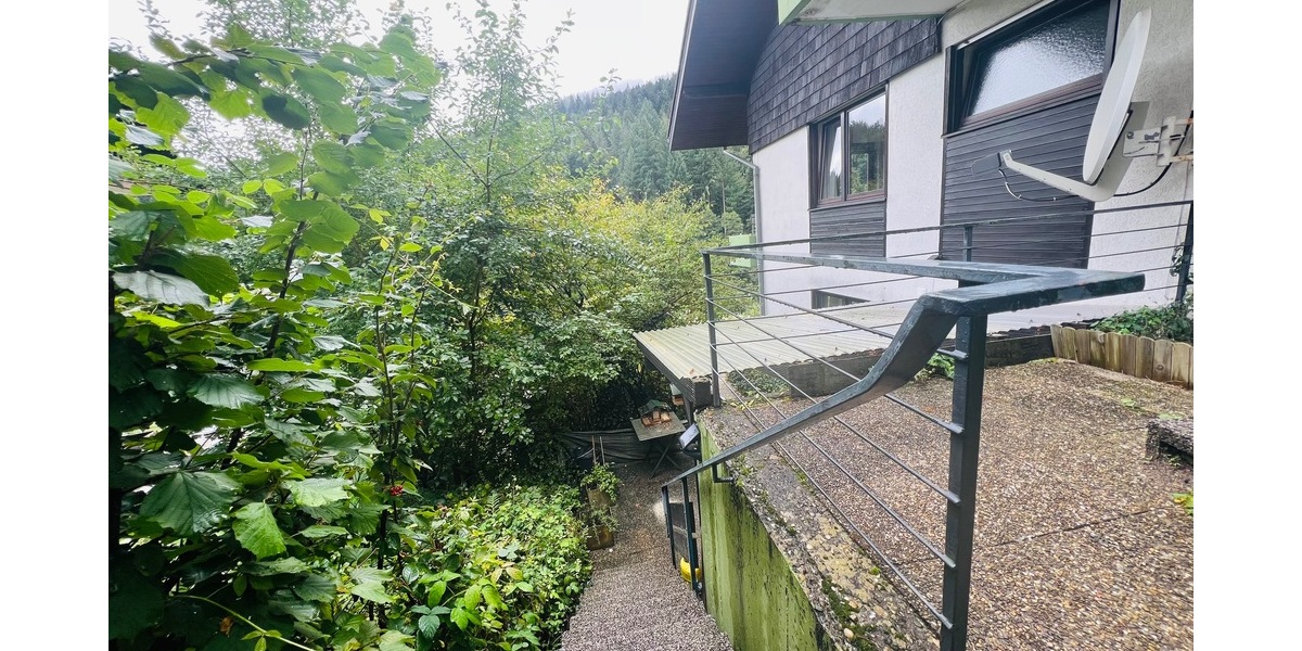 Zwei Wohnungen, ein Hausgefühl: „Haus-im-Haus-Charakter“ mit Garten, Sauna und Kaminzimmer - Mehrfamilienhaus, Wohnhaus Bad Rippoldsau-Schapbach Schapbach | Angebot:26692716