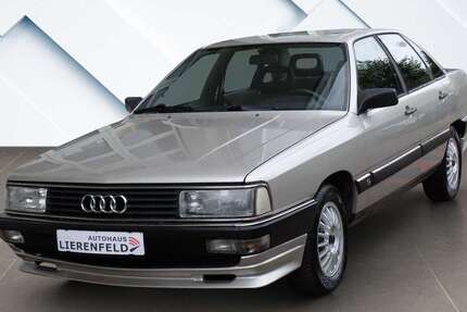 Audi 200 113.711 km 14.990 € Düsseldorf 40231