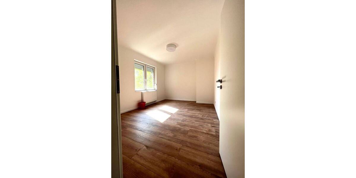 Moderne 4-Zimmer-Wohnung in Ensheim - saniert, hell und ab 01.08. verfügbar - Etagenwohnung Saarbrücken-Halberg Ensheim | Angebot:26954962