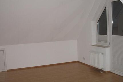 Bad Homburg-Kirdorf 50qm 2 Zimmer KücheDusch, Kellerraum,Kfz-Stp 2 zimmer