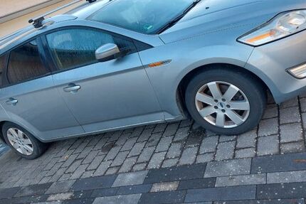 Ford Mondeo 220.000 km 3.199 € Büren 33142