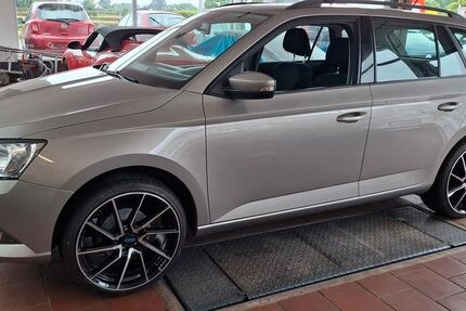 Skoda Fabia 124.700 km 8.500 &euro; Sterley 23883