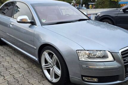 Audi A8 283.000 km 11.990 € München 81369