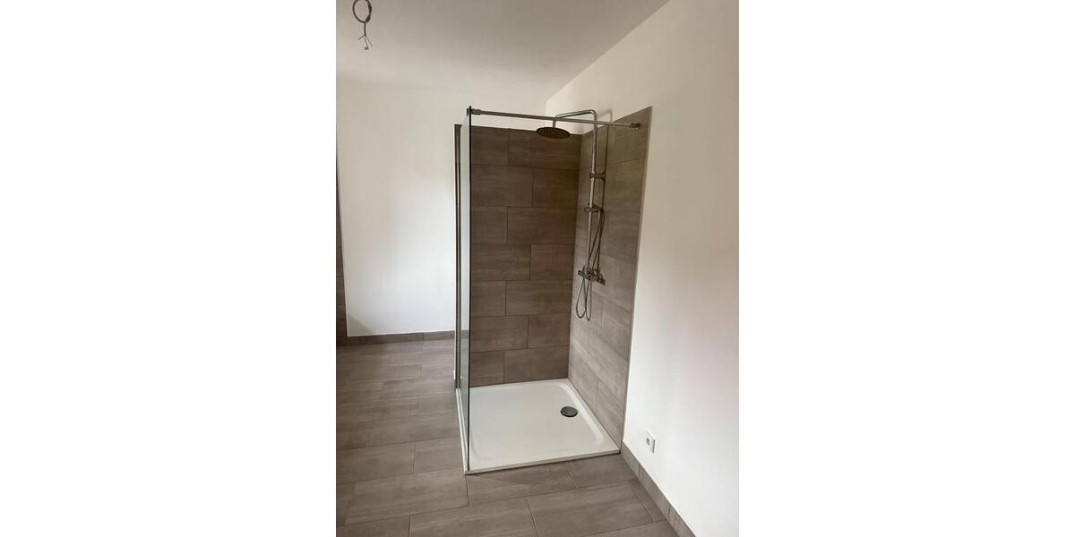 Vermiete Erdgeschosswohnung 3 zimmer