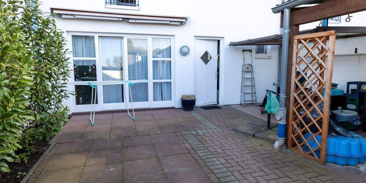 Reihenmittelhaus Delmenhorst Mitte - 5 Zimmer, 108 m&sup2;, 269.000&euro; | Angebot:25737688