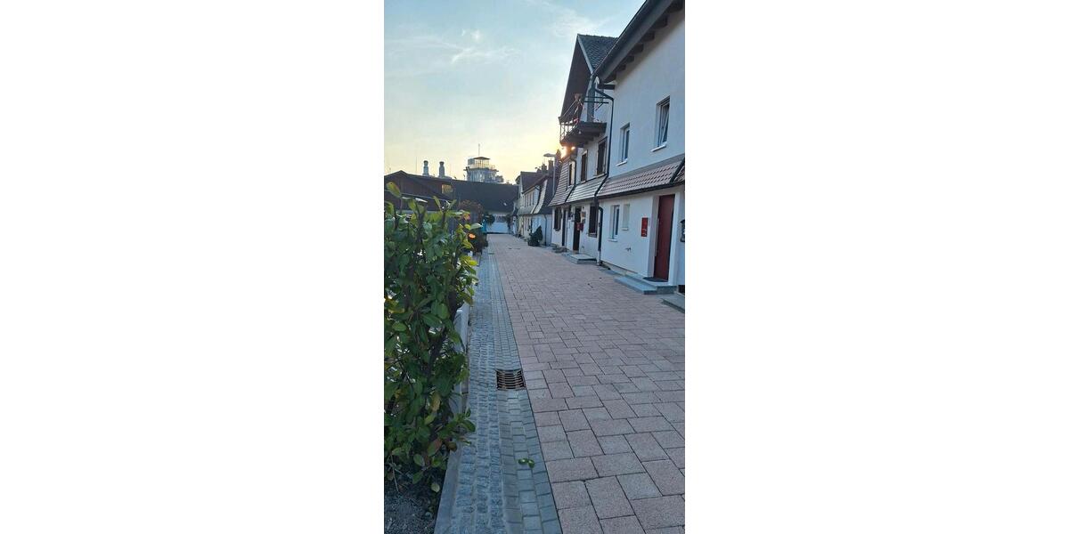 Reihenhaus Bühl - 2 Zimmer, 105 m&sup2;, 1.100&euro; | Angebot:26227249