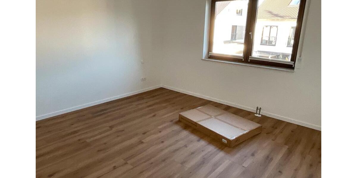 Helle frisch sanierte 3-Zimmer-Wohnung in Niederkassel-Rheidt 3 zimmer