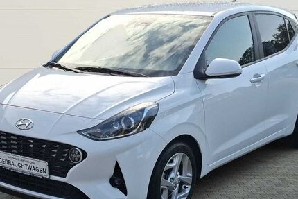 Hyundai i10 31.480 km 16.860 &euro; Hamburg 22419