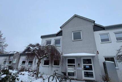 * Bürofläche mit viel Tageslicht in der Stadtkoppel * 8 zimmer