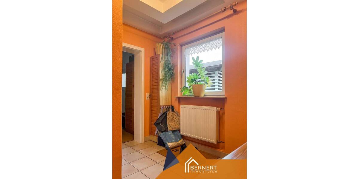 Einfamilienhaus Stockheim - 8 Zimmer, 240 m&sup2;, 319.000&euro; | Angebot:25800366