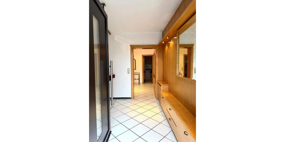 Einfamilienhaus Teublitz - 7 Zimmer, 163 m&sup2;, 1.250&euro; | Angebot:25051698