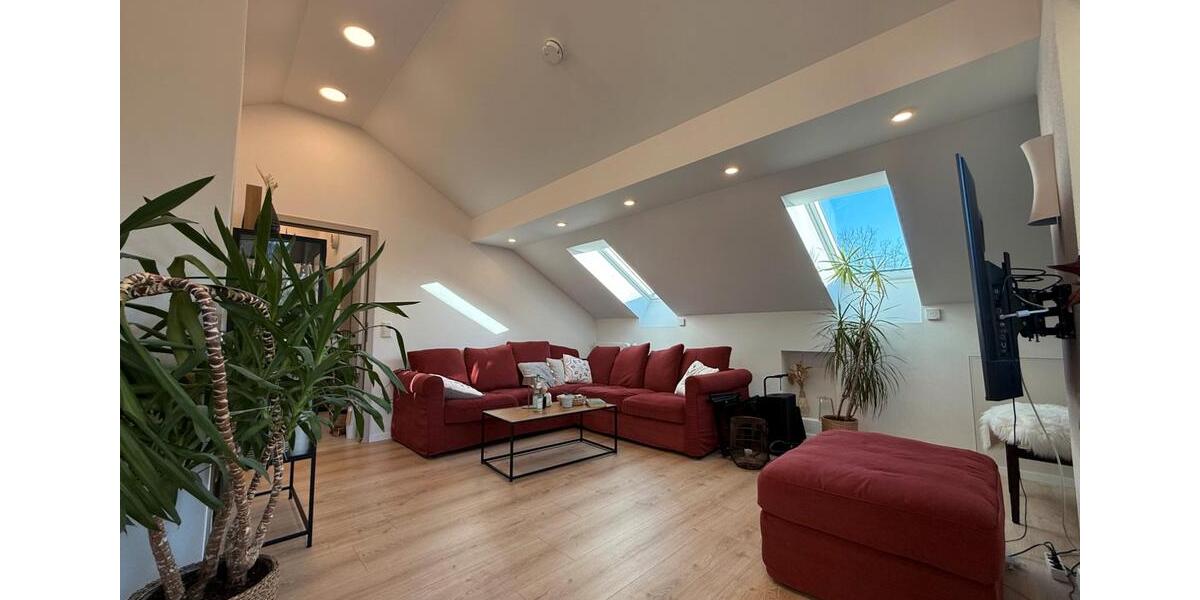 Dachgeschoßwohnung Ingolstadt Münchener Straße - 3.5 Zimmer, 68 m&sup2;, 339.000&euro; | Angebot:26123021