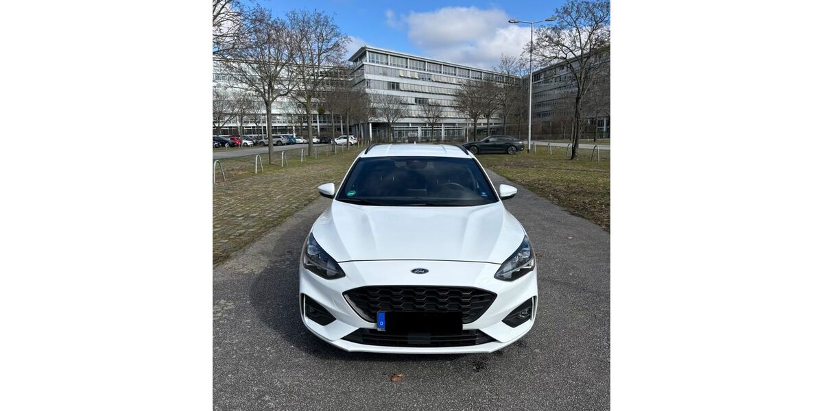 Ford Focus 104.893 km 12.490 &euro; Mannheim 68167